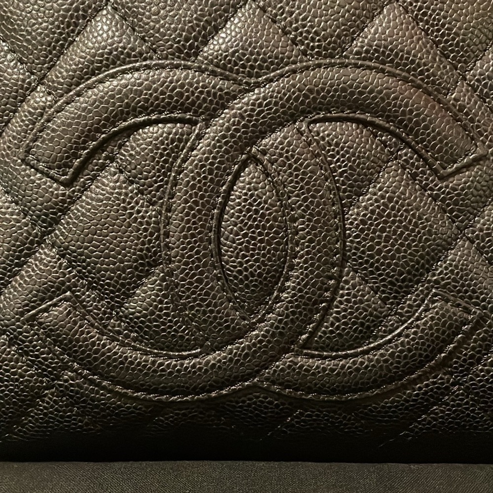 Chanel PST Black Quilted Caviar Shoulder Bag - Picture 3 of 16